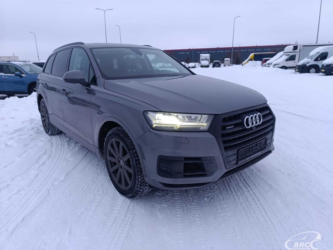 Audi Q7 | 6