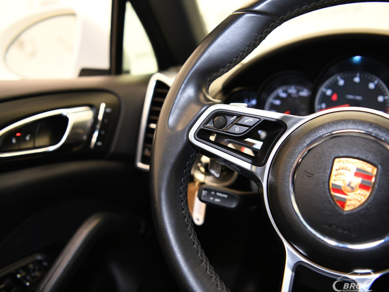 Porsche Cayenne | 30