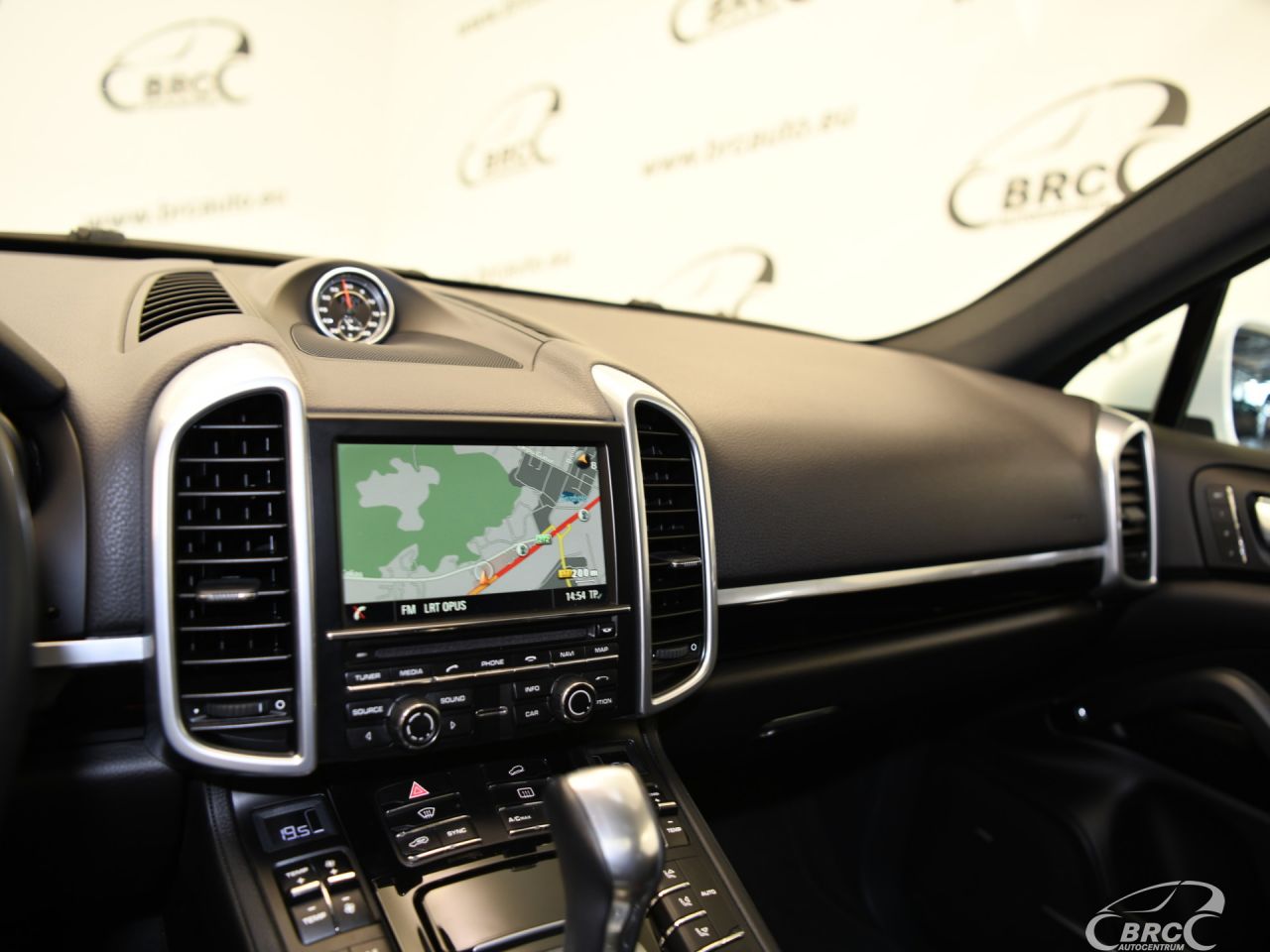 Porsche Cayenne | 26