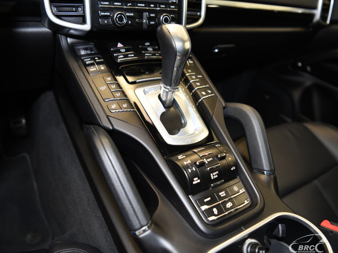 Porsche Cayenne | 25