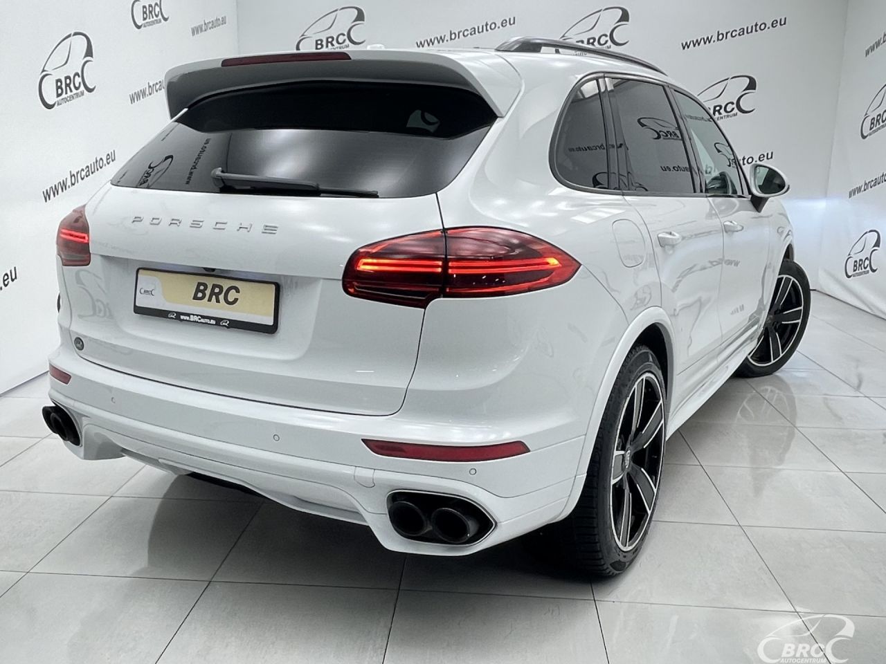 Porsche Cayenne | 48