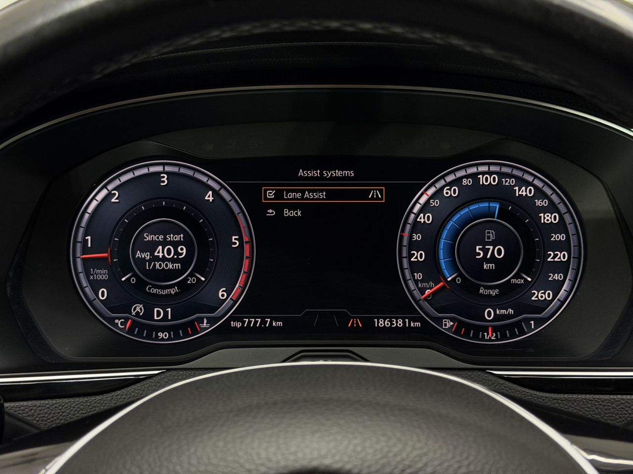 Volkswagen Passat | 24