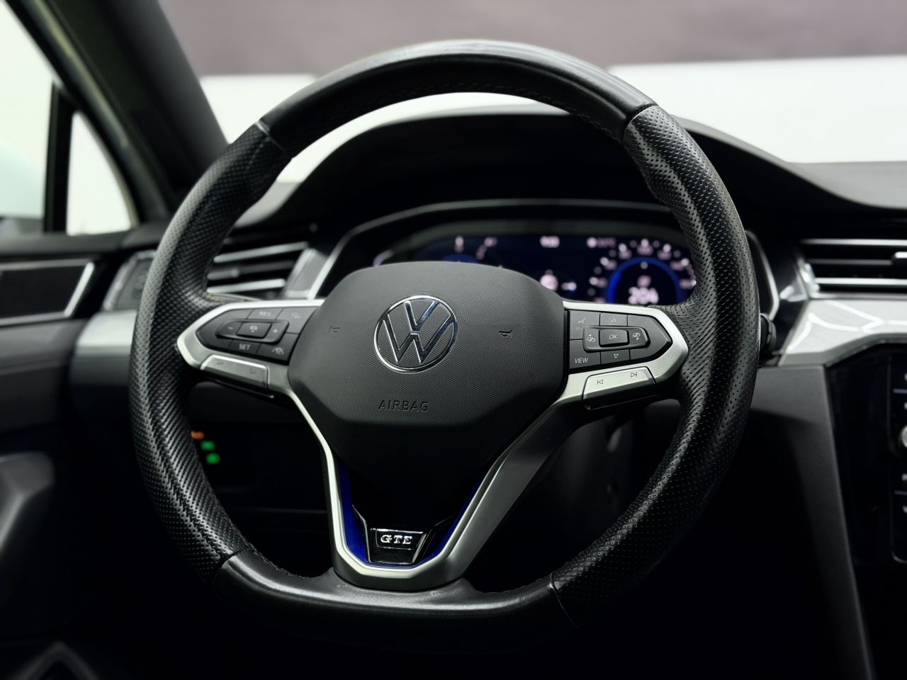 Volkswagen Passat | 16