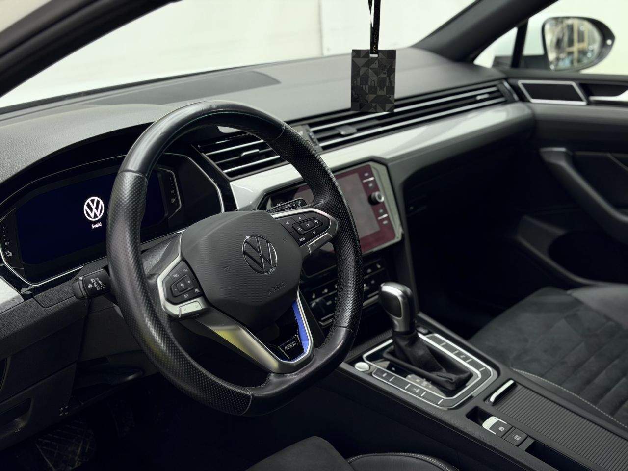 Volkswagen Passat | 8