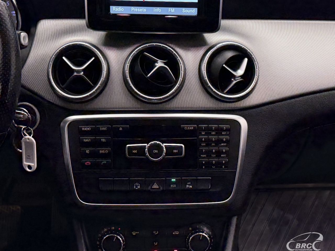 Mercedes-Benz CLA220 | 15