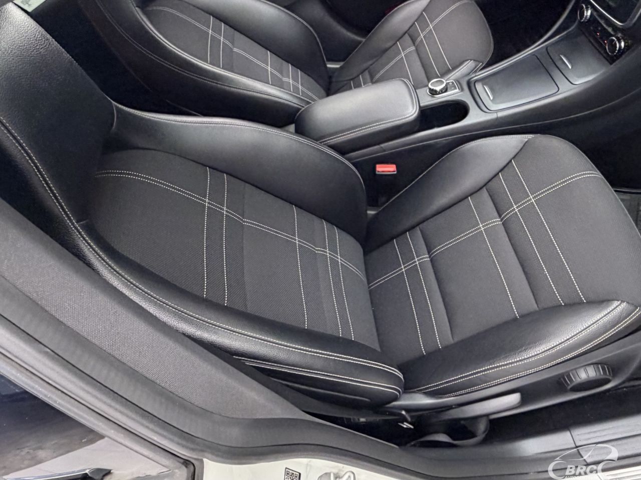 Mercedes-Benz CLA220 | 4
