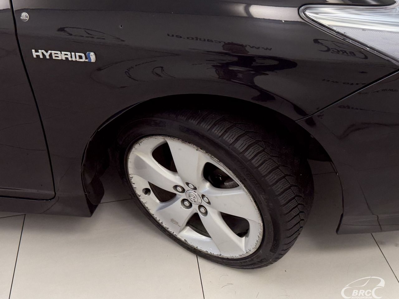 Toyota Prius | 30