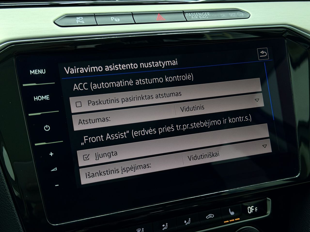 Volkswagen Passat | 24