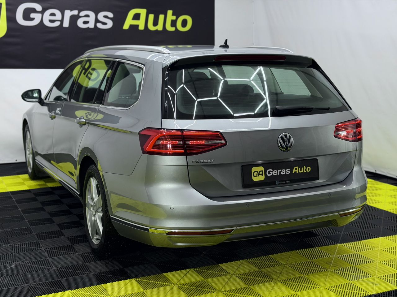 Volkswagen Passat | 5