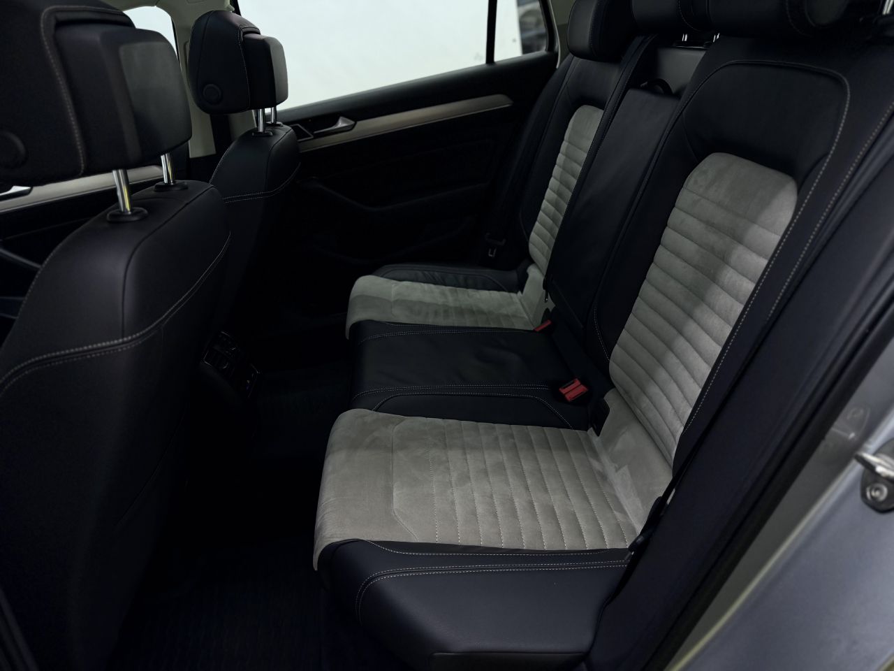Volkswagen Passat | 10