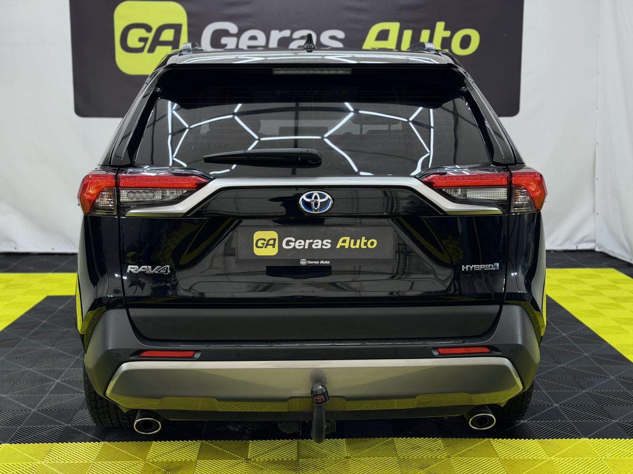 Toyota RAV4 | 4