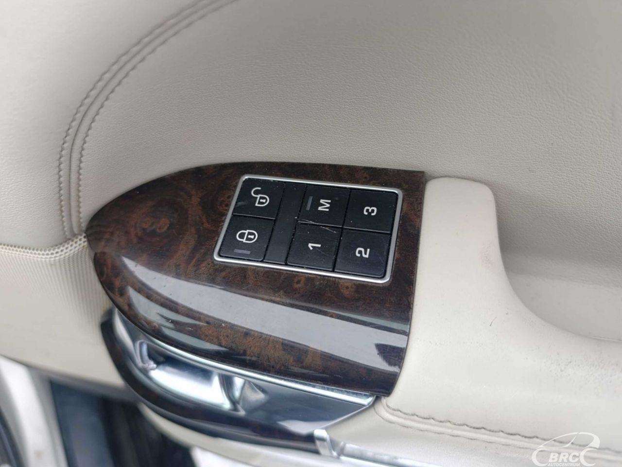 Land Rover Range Rover | 12