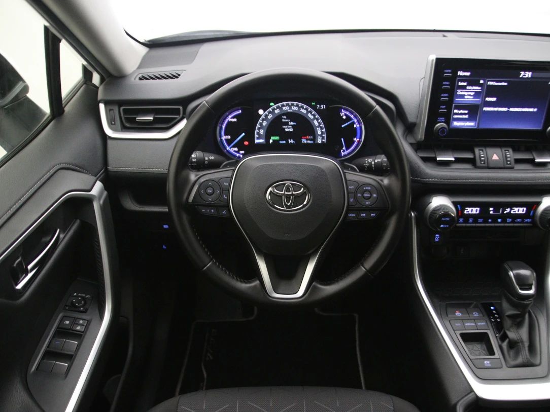 Toyota RAV4 | 16