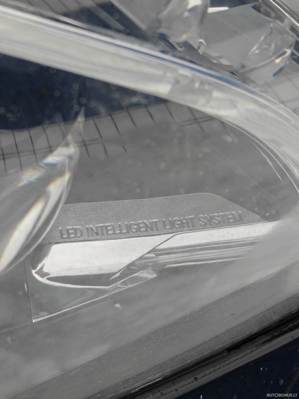 Mercedes-Benz E350 | 3