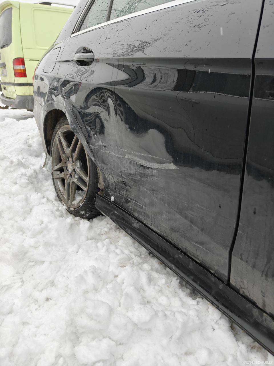 Mercedes-Benz E350 | 8