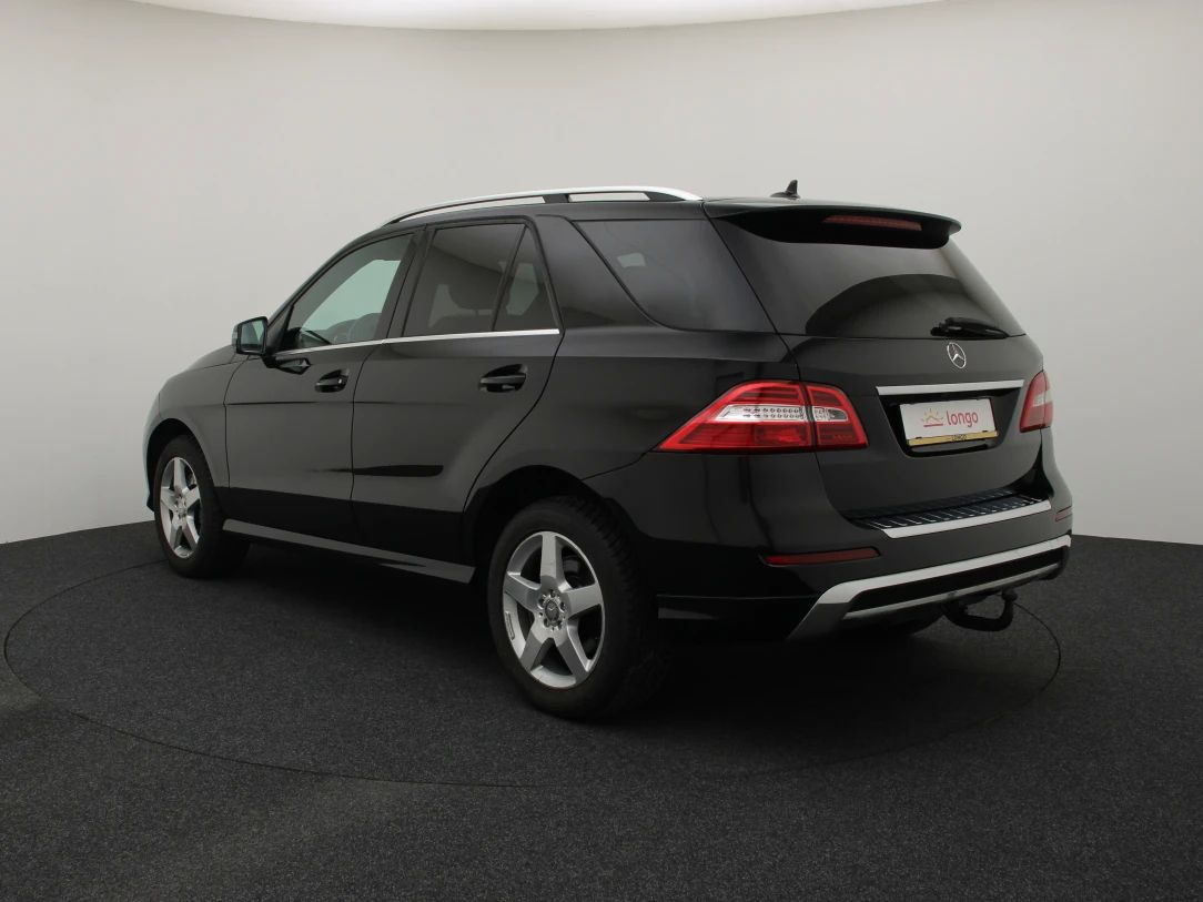 Mercedes-Benz ML350 | 6