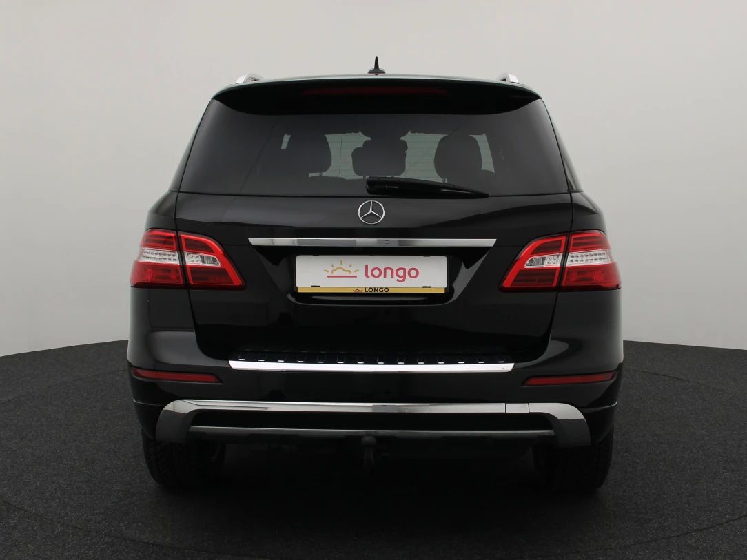 Mercedes-Benz ML350 | 4