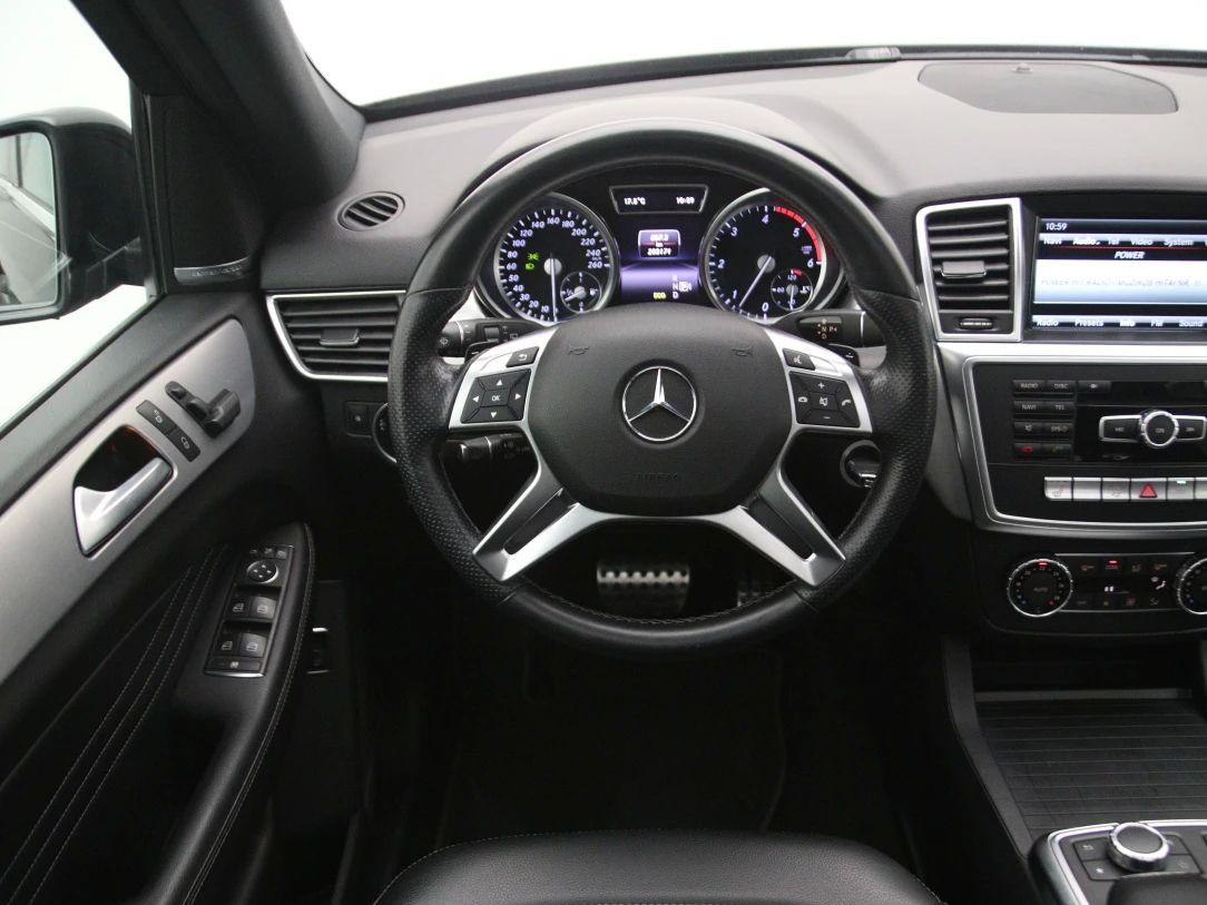 Mercedes-Benz ML350 | 16
