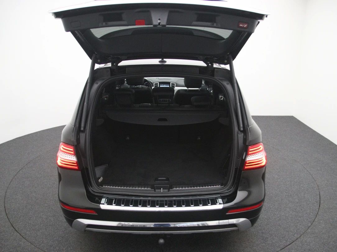 Mercedes-Benz ML350 | 37