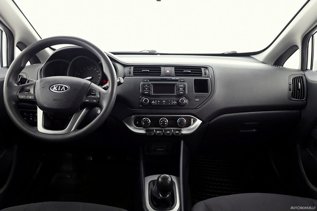 Kia Rio | 4