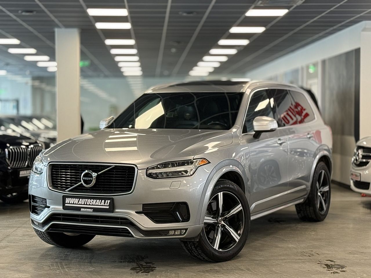 Volvo XC90 | 9