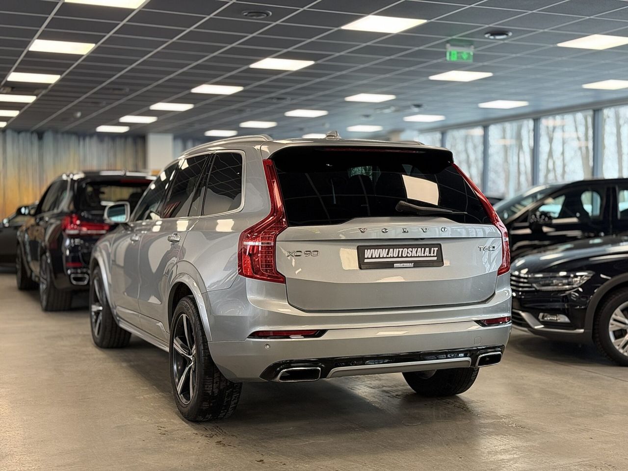 Volvo XC90 | 11