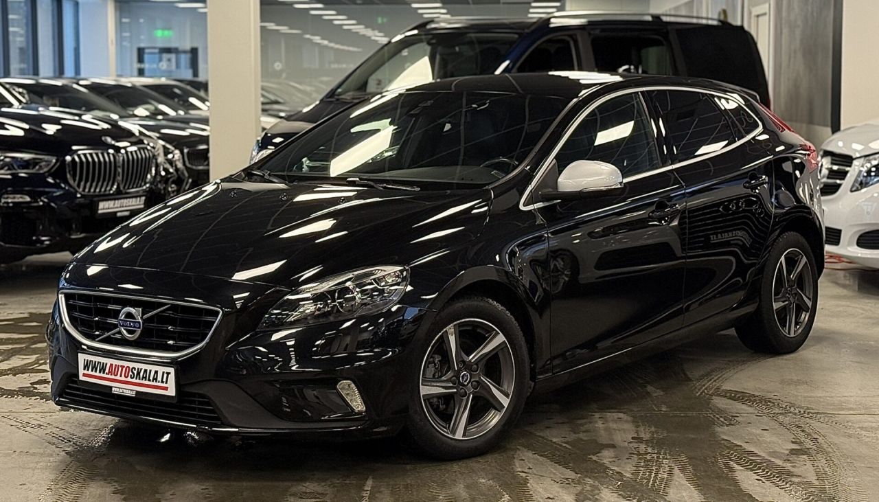 Volvo V40 | 37