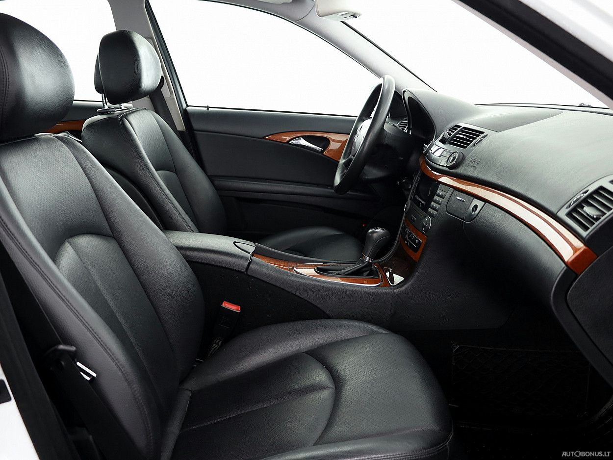 Mercedes-Benz E200 | 5