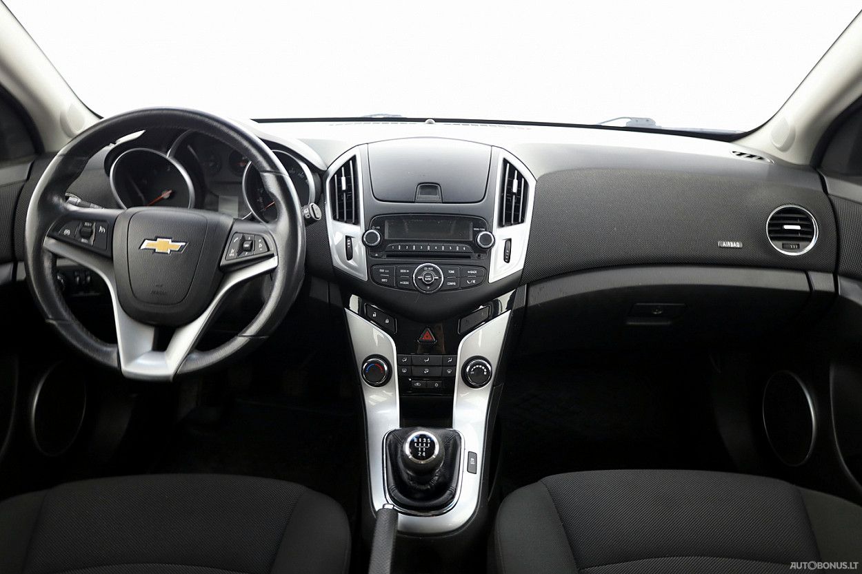 Chevrolet Cruze | 4