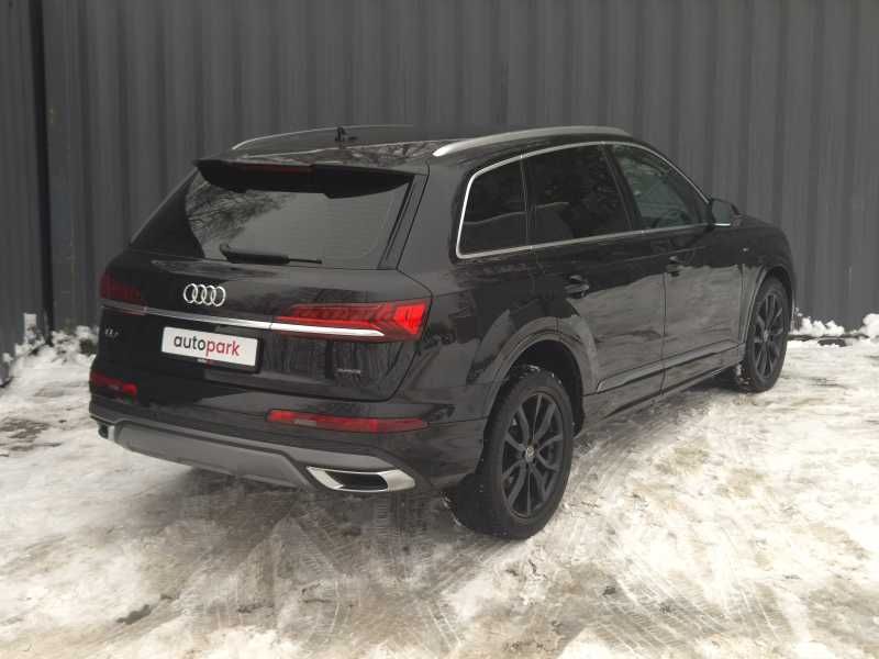 Audi Q7 | 2