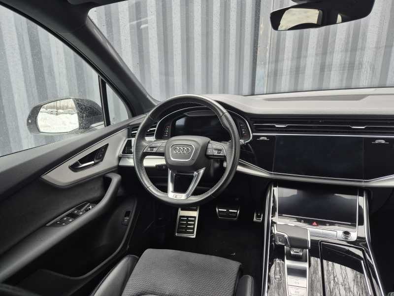 Audi Q7 | 5