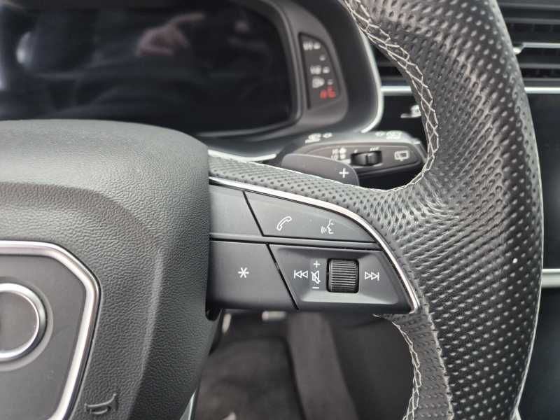 Audi Q7 | 10