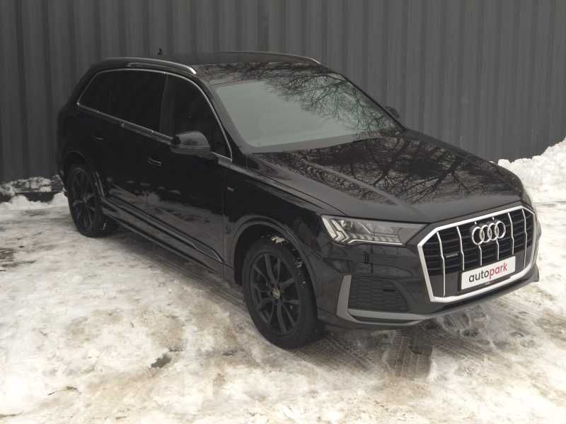 Audi Q7 | 1
