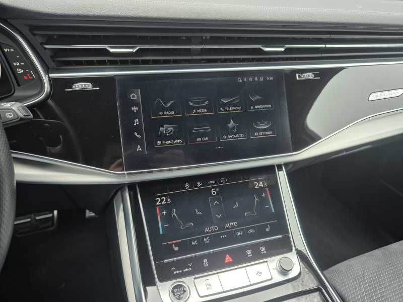 Audi Q7 | 11