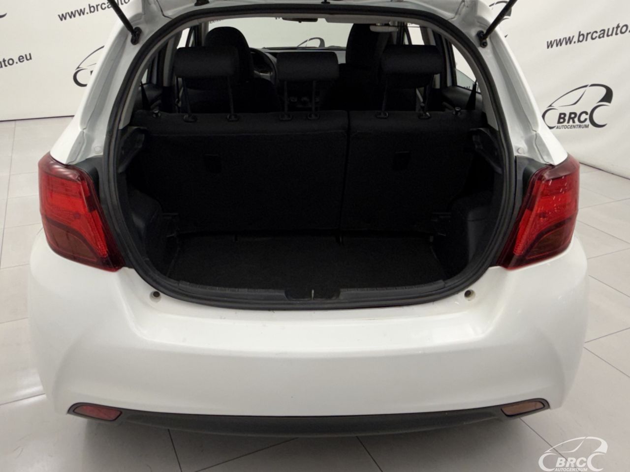Toyota Yaris | 37
