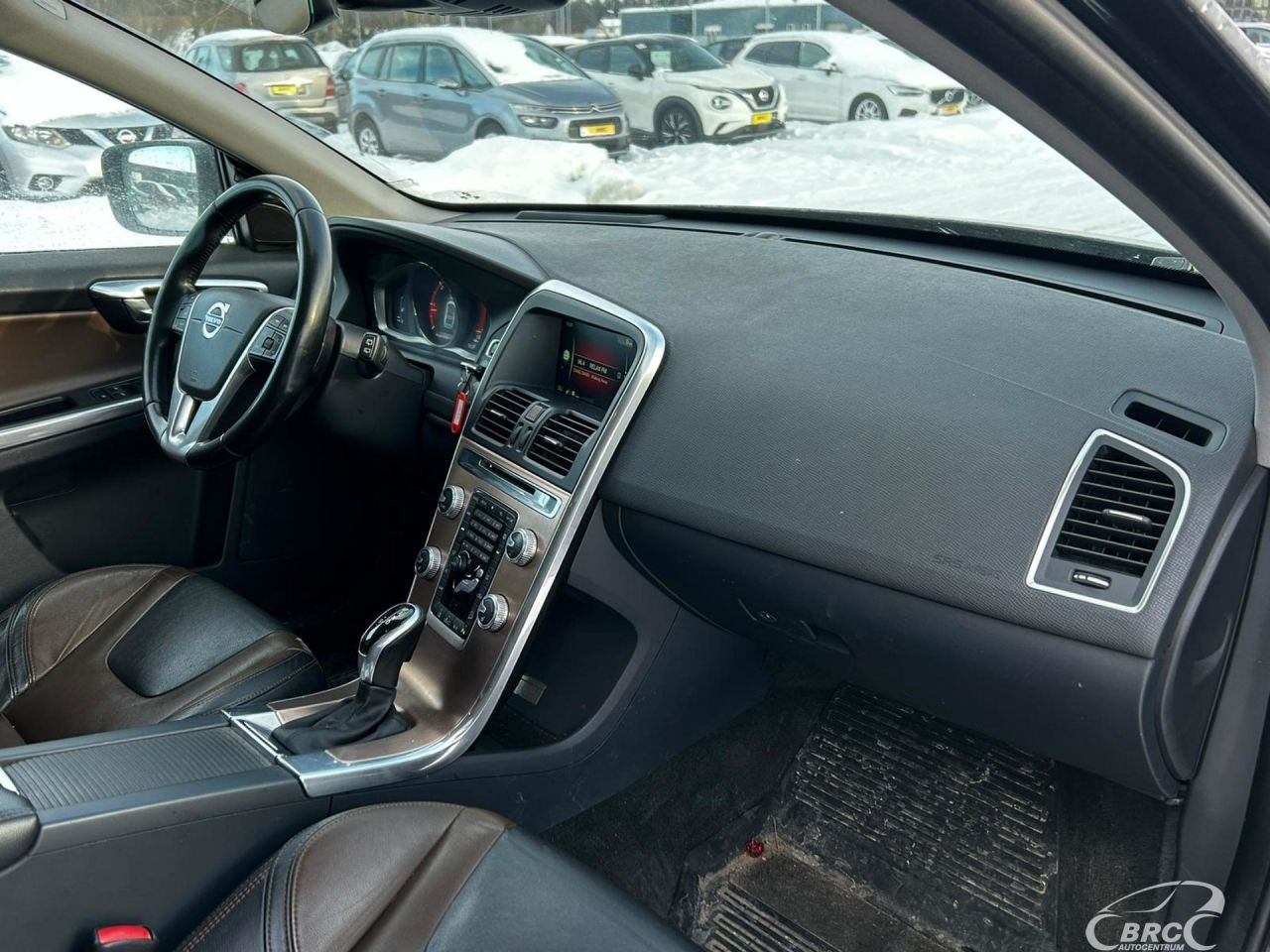 Volvo XC60 | 11