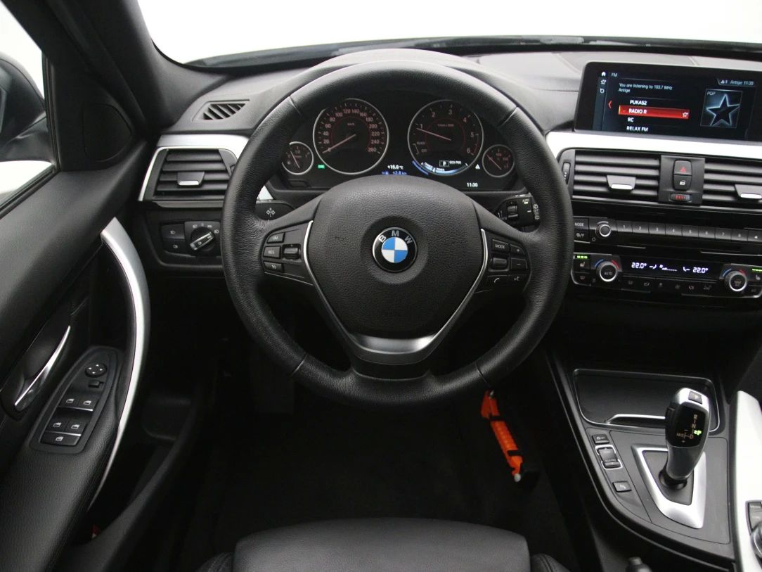 BMW 320 | 16