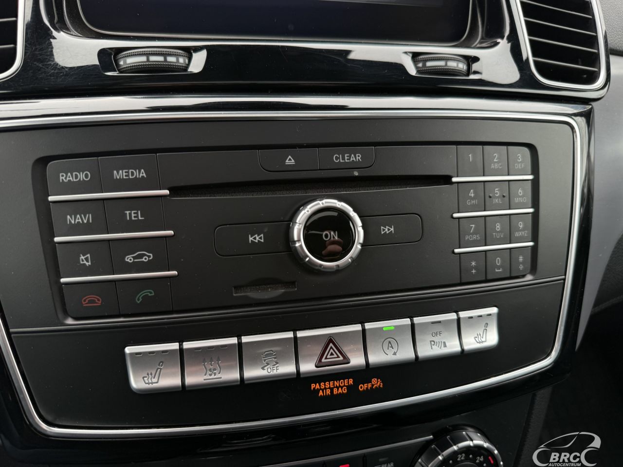 Mercedes-Benz GLS350 | 29