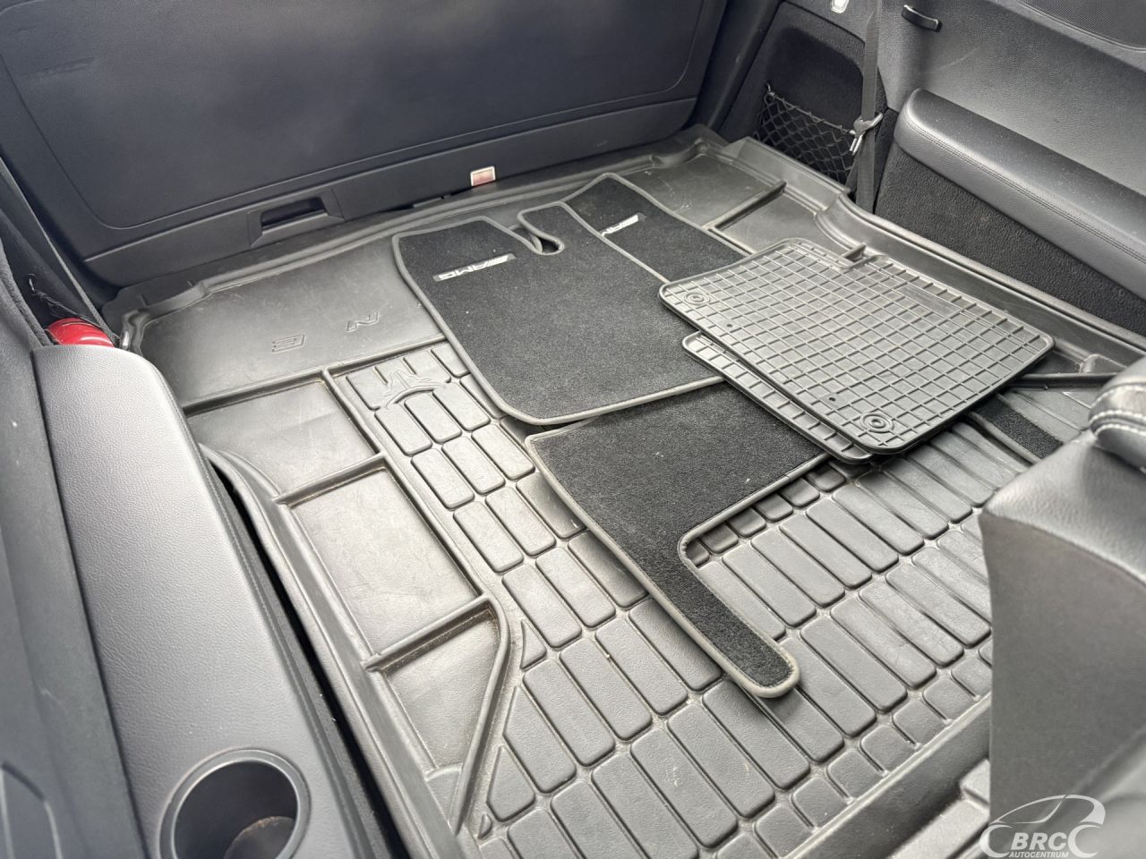 Mercedes-Benz GLS350 | 9