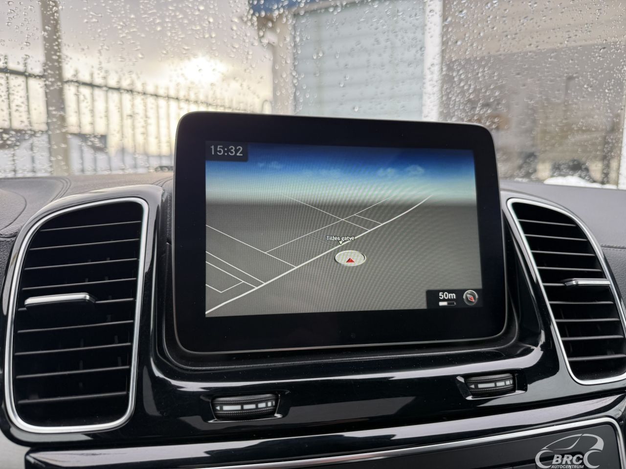 Mercedes-Benz GLS350 | 33