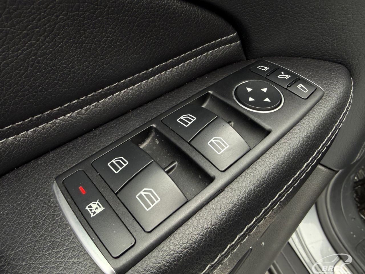 Mercedes-Benz GLS350 | 18