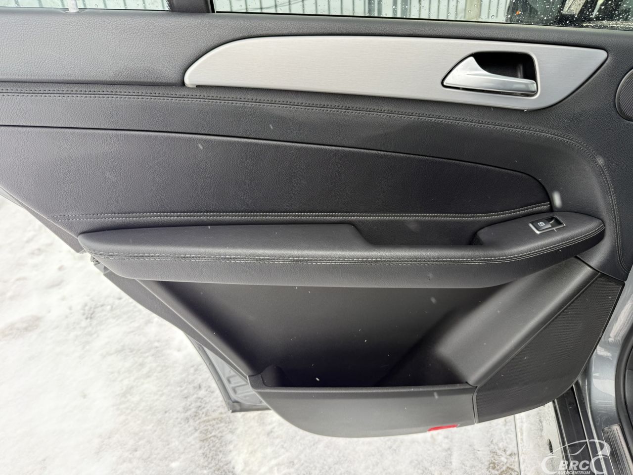 Mercedes-Benz GLS350 | 13