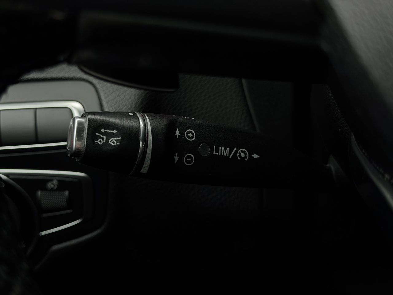 Mercedes-Benz GLC350 | 27