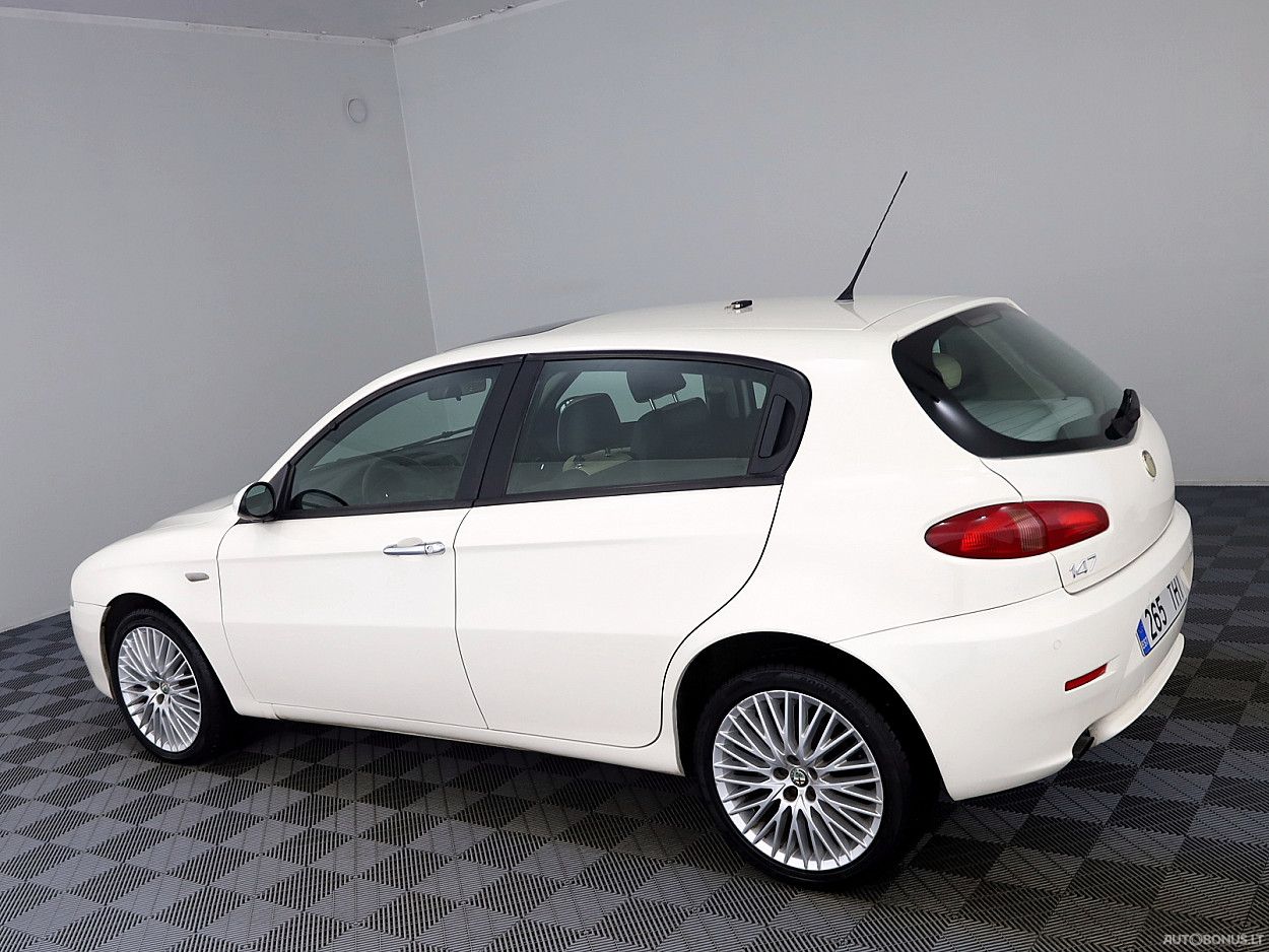 Alfa Romeo 147 | 3