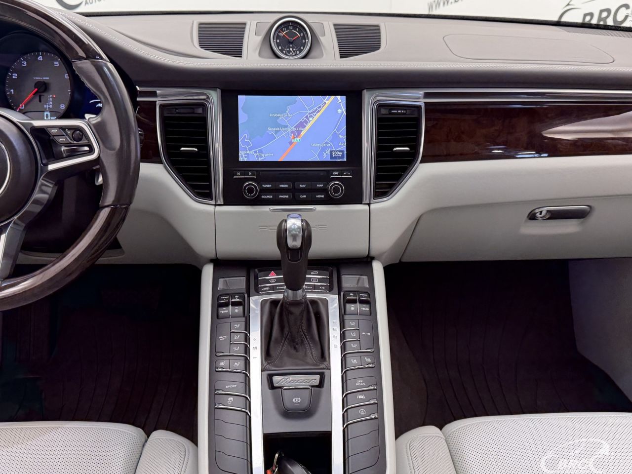 Porsche Macan | 15