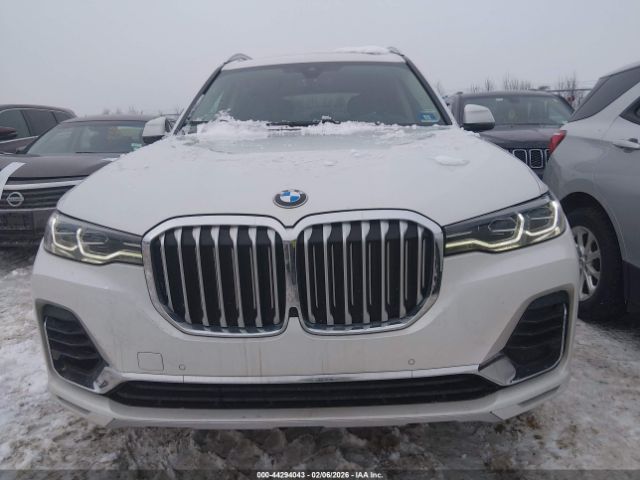 BMW X7 | 11
