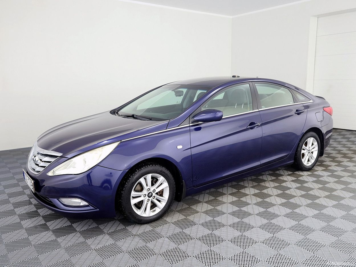 Hyundai Sonata | 1