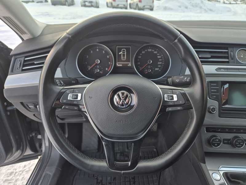 Volkswagen Passat | 8