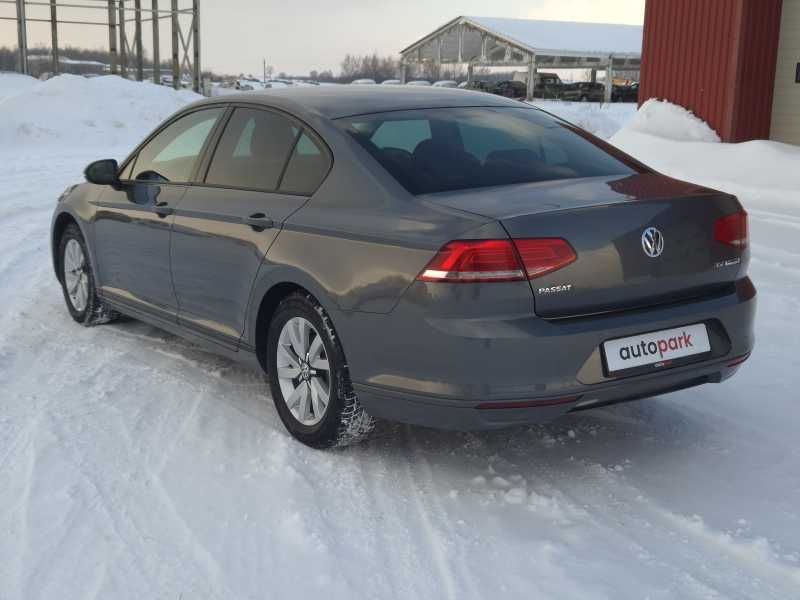 Volkswagen Passat | 4