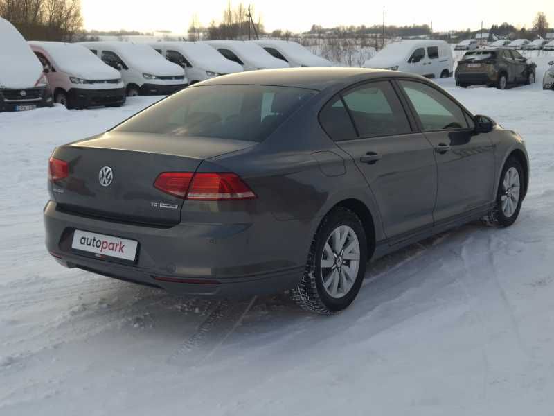 Volkswagen Passat | 3